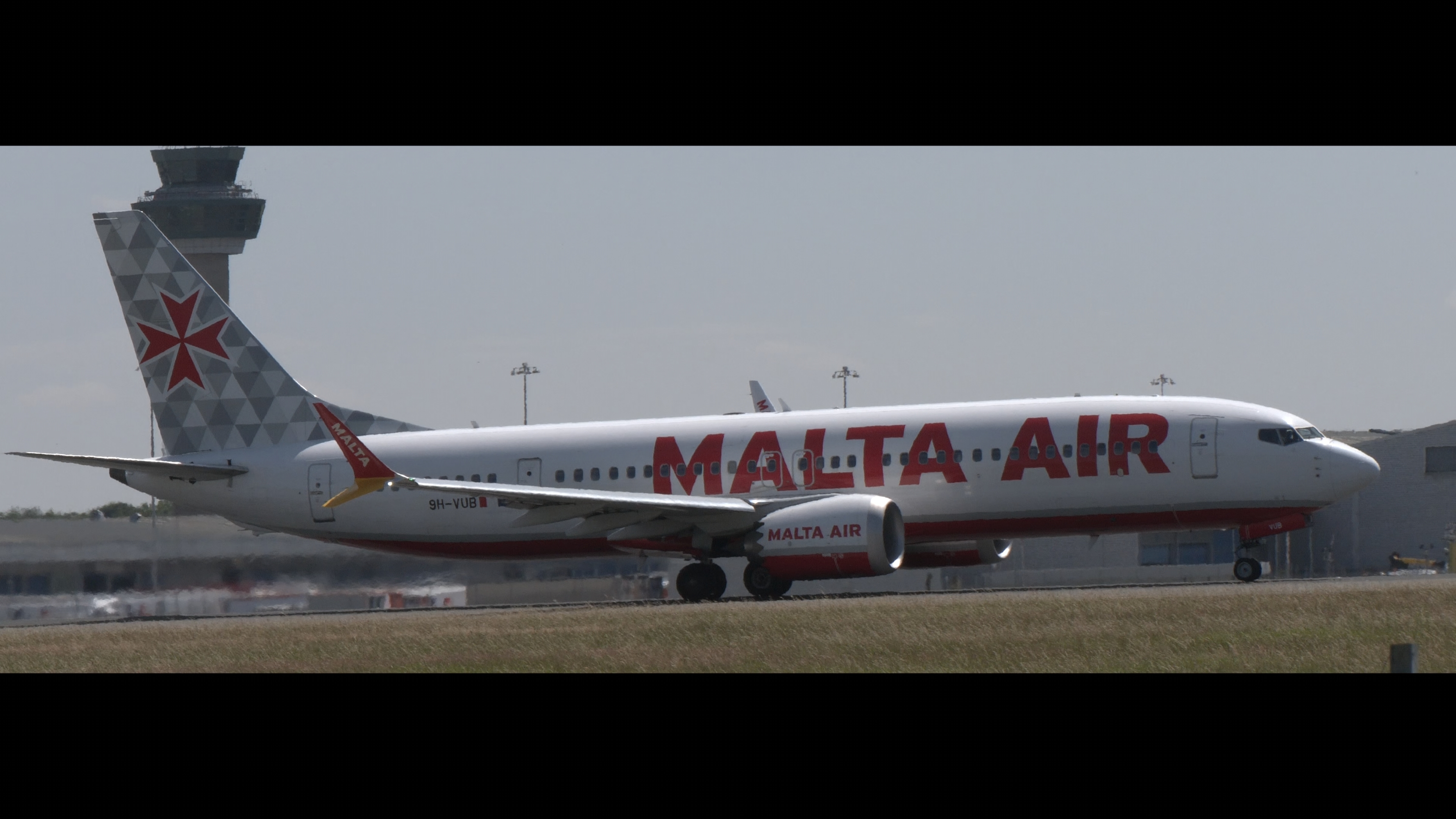 MaltaAir Boeing 737 Max 8-200